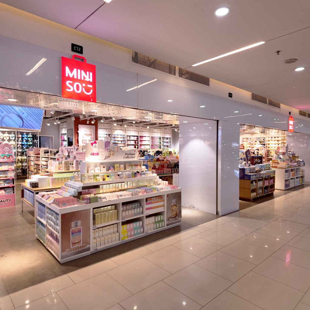 Foto gerai Miniso